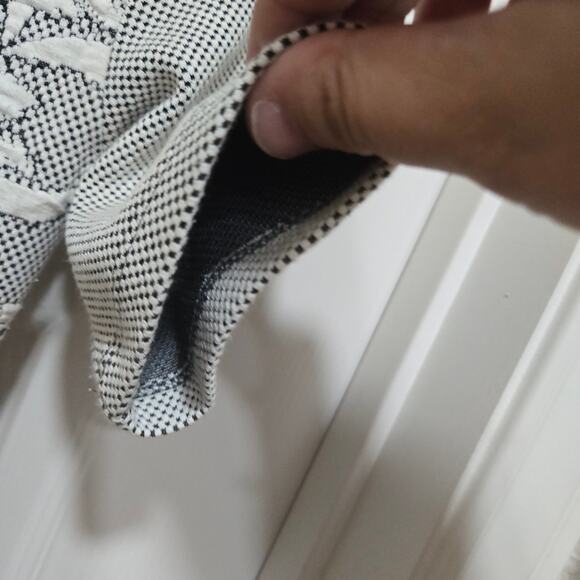 French Connection Embroidered Floral Bodycon Dress Size 2 Black Cream - Picture 7 of 9